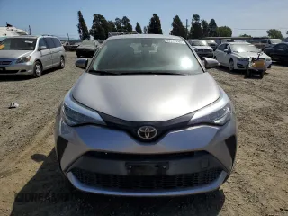 2020 Toyota C-HR LE z VIN JTNKHMBX2L1080432, wystawiony jako Copart lot #53739265 z przebiegiem 110 323 mil mil oraz Szkoda całkowita • Salvage title. Historia ofert i sprzedaży dostępna na DreamBid. Obrazek 5.