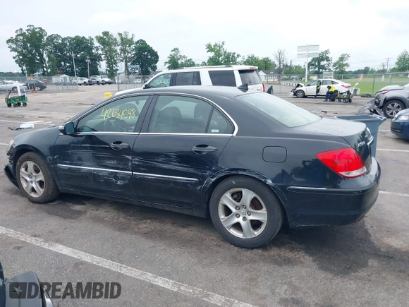 2005 Acura RL with VIN JH4KB16555C015724, listed as a IAAI auction lot 42634598 with 241,510 mi miles and . Bid and sale history available at DreamBid. Image 14.