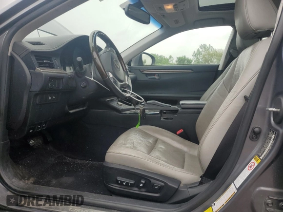 2014 Lexus ES 330 z VIN JTHBK1GG9E2087113, wystawiony jako Copart lot #58232025 z przebiegiem 99 968 mil mil oraz Szkoda całkowita • Salvage title. Historia ofert i sprzedaży dostępna na DreamBid. Obrazek 7.