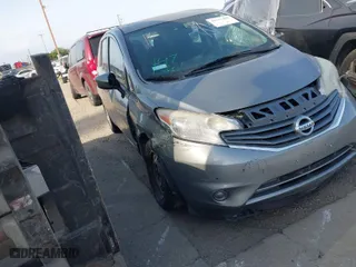 2015 Nissan Versa Note S with VIN 3N1CE2CP3FL421177, listed as a IAAI auction lot 41557492 with 121,081 mi miles. Bid and sale history available at carsss.com. Image 1.