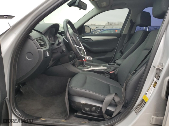 2015 BMW X1 sDrive28i with VIN WBAVM1C50FV315381, listed as a Copart auction lot 44782625 with 166,282 mi miles and Clean Title. Bid and sale history available at carsss.com. Image 7.