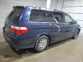 2005 Honda Odyssey LX with VIN 5FNRL38295B085368, listed as a Copart auction lot 47393075 with 250,011 mi miles and Salvage Title. Bid and sale history available at carsss.com. Image 3.