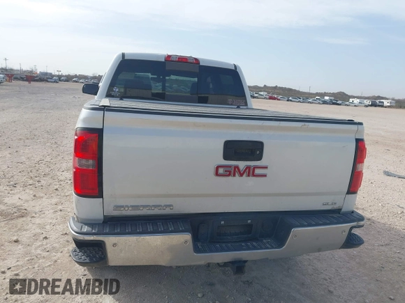 2017 GMC Sierra 1500 SLE z VIN 3GTP1MEC3HG198599, wystawiony jako IAAI lot #41793527 z przebiegiem 143 207 mil mil oraz . Historia ofert i sprzedaży dostępna na DreamBid. Obrazek 16.
