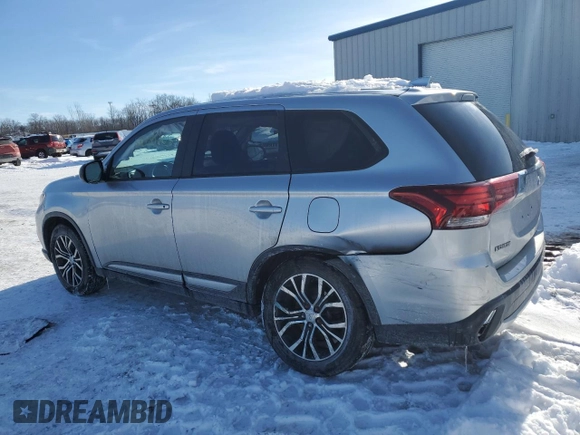 2018 Mitsubishi Outlander ES z VIN JA4AZ2A35JZ008634, wystawiony jako Copart lot #87673985 z przebiegiem 65 767 mil mil oraz Nie do naprawy • Non repairable. Historia ofert i sprzedaży dostępna na DreamBid. Obrazek 2.