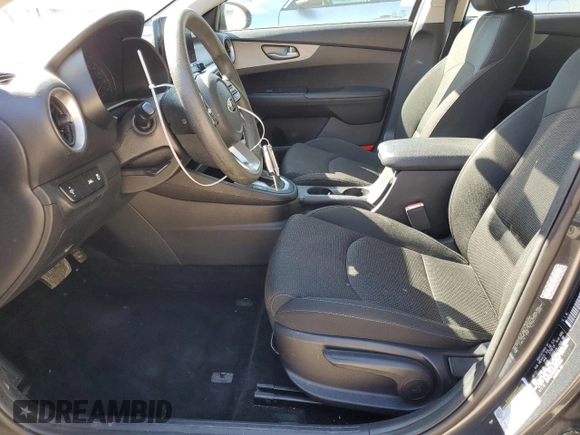 2021 Kia Forte FE with VIN 3KPF24AD5ME401036, listed as a Copart auction lot 54816375 with 124,769 mi miles and Clean Title. Bid and sale history available at DreamBid. Image 7.