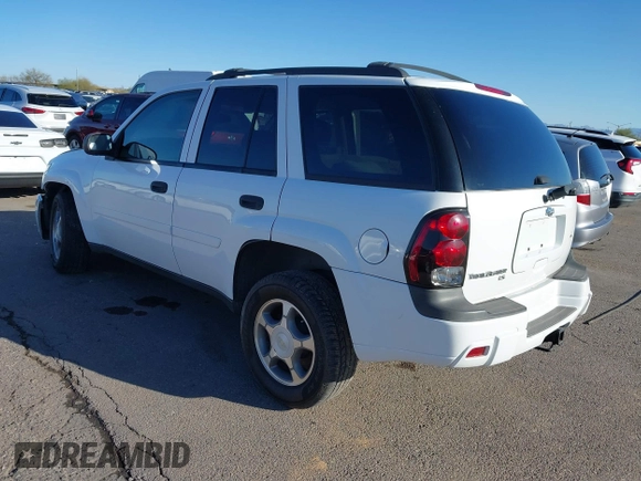 2008 Chevrolet TrailBlazer LT w/3LT with VIN 1GNDT13S282106193, listed as a IAAI auction lot 41823706 with 155,724 mi miles. Bid and sale history available at carsss.com. Image 3.