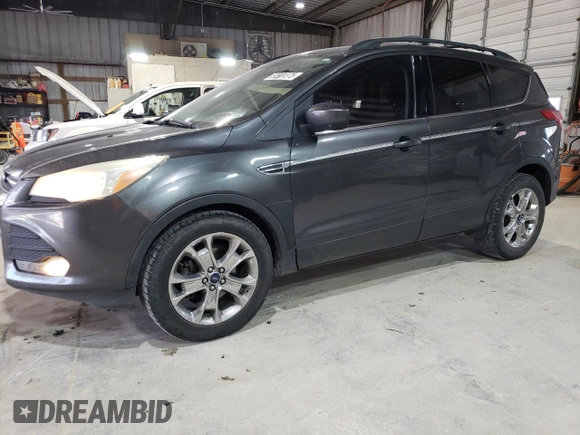 2016 Ford Escape SE with VIN 1FMCU0GX4GUC35861, listed as a Copart auction lot 51901375 with 140,193 mi miles and Salvage Title. Bid and sale history available at carsss.com. Image 1.