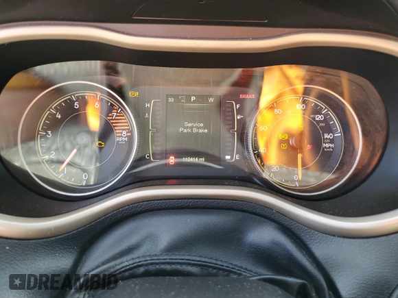 2016 Jeep Cherokee Latitude z VIN 1C4PJMCS3GW198175, wystawiony jako Copart lot #51071935 z przebiegiem 112 414 mil mil oraz Nie do naprawy • Non repairable. Historia ofert i sprzedaży dostępna na DreamBid. Obrazek 9.