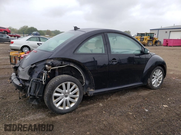 2010 Volkswagen Beetle with VIN 3VWRW3AG7AM027033, listed as a Copart auction lot 72426264 with 131,396 mi miles and Clean title. Bid and sale history available at DreamBid. Image 3.
