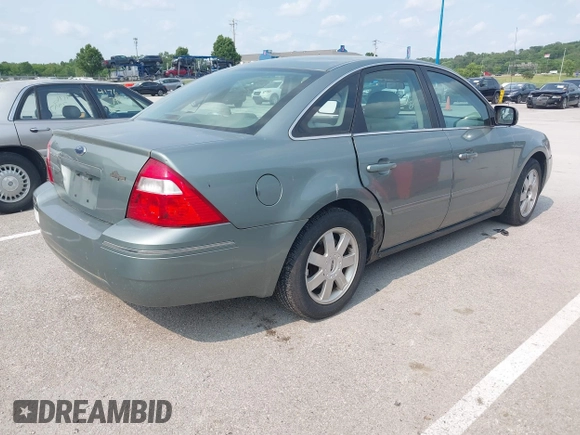 2006 Ford Five Hundred SE с VIN 1FAFP23136G109712, выставлен на аукционе IAAI как лот 42389919 с пробегом 207 006 миль миль и . История ставок и продаж доступна на DreamBid. Изображение 4.