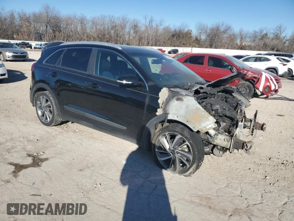 2017 Kia Niro Touring with VIN KNDCE3LC3H5055143, listed as a Copart auction lot 88364405 with 0 mi miles and Salvage Title. Bid and sale history available at carsss.com. Image 4.