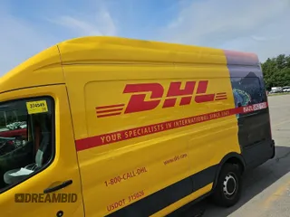 2019 Ford Transit z VIN 1FTYR3XM7KKA24824, wystawiony jako IAAI lot #42500762 z przebiegiem 75 307 mil mil oraz . Historia ofert i sprzedaży dostępna na DreamBid. Obrazek 20.