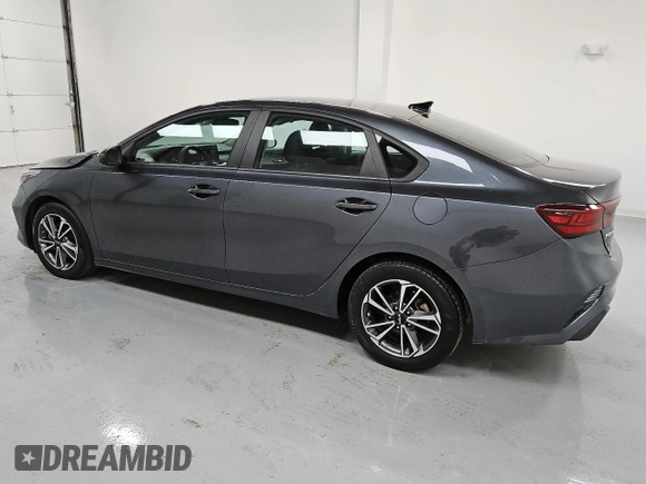 2023 Kia Forte LXS with VIN 3KPF24AD2PE579457, listed as a Copart auction lot 82991054 with 38,822 mi miles and Clean Title. Bid and sale history available at carsss.com. Image 2.