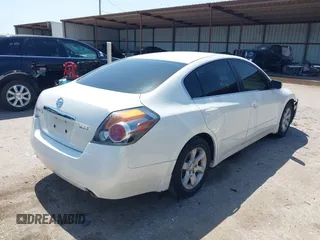2009 Nissan Altima S with VIN 1N4AL21E09N418372, listed as a IAAI auction lot 41860862 with 131,257 mi miles and . Bid and sale history available at DreamBid. Image 4.