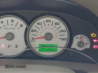 2006 Ford Escape XLT z VIN 1FMCU93126KB09191, wystawiony jako IAAI lot #41700899 z przebiegiem 123 345 mil mil oraz . Historia ofert i sprzedaży dostępna na DreamBid. Obrazek 15.