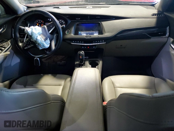 2021 Cadillac XT4 AWD Luxury with VIN 1GYFZBR44MF056778, listed as a Copart auction lot 80963854 with 32,069 mi miles and Salvage Title. Bid and sale history available at carsss.com. Image 8.