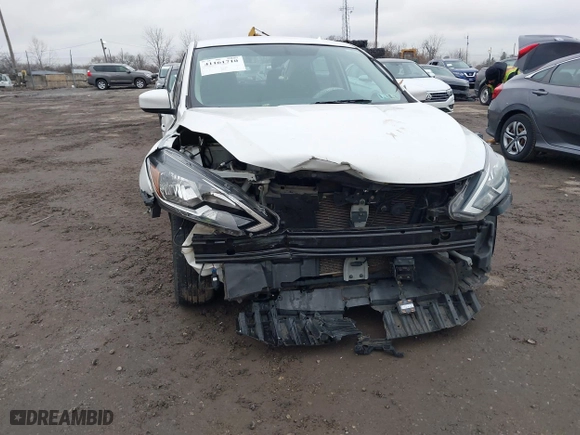 2019 Nissan Sentra SR with VIN 3N1AB7AP2KY404514, listed as a IAAI auction lot 41161710 with 97,885 mi miles. Bid and sale history available at carsss.com. Image 6.