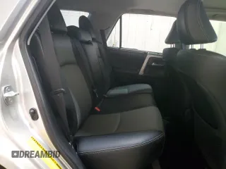 2019 Toyota 4Runner SR5 с VIN JTEZU5JR0K5206037, выставлен на аукционе Copart как лот 67042064 с пробегом Не указан миль и На запчасти • Non repairable. История ставок и продаж доступна на DreamBid. Изображение 11.