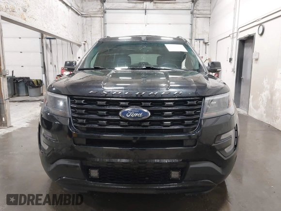 2017 Ford Explorer Sport z VIN 1FM5K8GT1HGB00329, wystawiony jako IAAI lot #42702719 z przebiegiem 102 877 mil mil oraz . Historia ofert i sprzedaży dostępna na DreamBid. Obrazek 12.