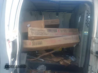 2002 Chevrolet City Express Cargo z VIN 1GCEG15W621214878, wystawiony jako IAAI lot #41421628 z przebiegiem 317 487 mil mil oraz . Historia ofert i sprzedaży dostępna na DreamBid. Obrazek 8.