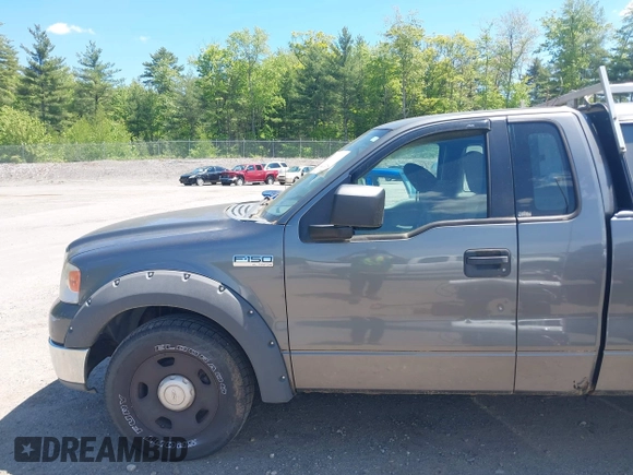 2004 Ford F-150 XL z VIN 1FTRF12W84NC41567, wystawiony jako IAAI lot #42338597 z przebiegiem 228 637 mil mil oraz . Historia ofert i sprzedaży dostępna na DreamBid. Obrazek 11.