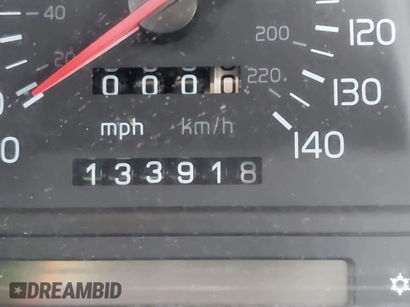 1996 Volvo 850 с VIN YV1LW5546T2231055, выставлен на аукционе IAAI как лот 41468752 с пробегом 133 918 миль миль и . История ставок и продаж доступна на DreamBid. Изображение 7.
