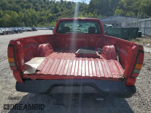 2004 GMC Sierra 1500 Work Truck z VIN 1GTEK14X74Z275573, wystawiony jako Copart lot #70749224 z przebiegiem 84 014 mil mil oraz Szkody całkowita. Historia ofert i sprzedaży dostępna na DreamBid. Obrazek 10.