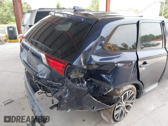 2018 Mitsubishi Outlander SE z VIN JA4AD3A30JZ058653, wystawiony jako IAAI lot #42188099 z przebiegiem 35 652 mil mil oraz . Historia ofert i sprzedaży dostępna na DreamBid. Obrazek 17.