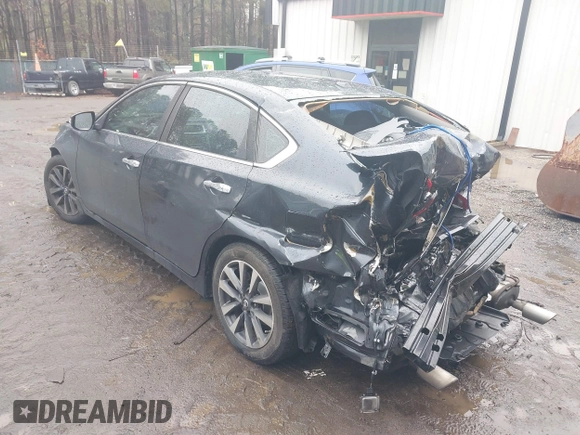 2016 Nissan Altima SR with VIN 1N4AL3AP0GC176067, listed as a IAAI auction lot 41569305 with 169,109 mi miles and . Bid and sale history available at DreamBid. Image 3.