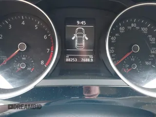 2017 Volkswagen Jetta SEL z VIN 3VWL17AJ1HM406515, wystawiony jako IAAI lot #42660560 z przebiegiem 88 253 mil mil oraz . Historia ofert i sprzedaży dostępna na DreamBid. Obrazek 15.