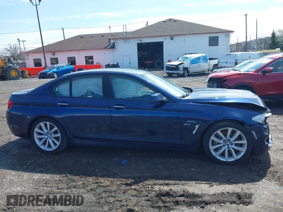2012 BMW 5 Series 535i xDrive with VIN WBAFU7C57CDU57364, listed as a IAAI auction lot 41972047 with 150,000 mi miles. Bid and sale history available at carsss.com. Image 13.