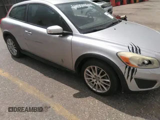 2011 Volvo C30 with VIN YV1672MKXB2197371, listed as a IAAI auction lot 42098912 with 181,787 mi miles. Bid and sale history available at carsss.com. Image 6.