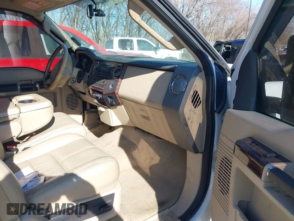 2008 Ford F-250 XL with VIN 1FTSW21R78EB38942, listed as a IAAI auction lot 41366749 with 176,312 mi miles. Bid and sale history available at carsss.com. Image 5.