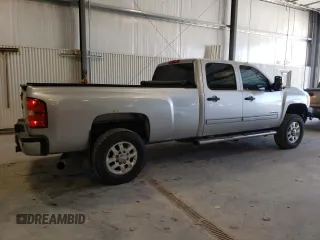 2013 Chevrolet Silverado 3500HD LT with VIN 1GC4K0C8XDF203171, listed as a Copart auction lot 83311684 with 151,305 mi miles and Salvage Title. Bid and sale history available at carsss.com. Image 3.