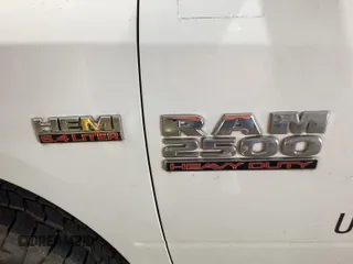 2018 Ram 2500 Tradesman с VIN 3C6UR4HJ8JG274627, выставлен на аукционе IAAI как лот 42575840 с пробегом 152 686 миль миль и . История ставок и продаж доступна на DreamBid. Изображение 2.
