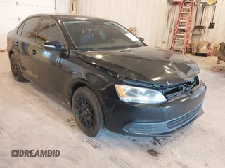 2011 Volkswagen Jetta SE с VIN 3VWBX7AJ6BM006435, выставлен на аукционе IAAI как лот 42280140 с пробегом 161 281 миль миль и . История ставок и продаж доступна на DreamBid. Изображение 1.