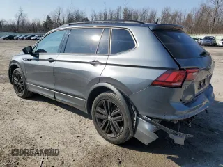 2022 Volkswagen Tiguan SE R-Line Black with VIN 3VV8B7AX8NM026420, listed as a Copart auction lot 48568125 with 21,678 mi miles and Salvage Title. Bid and sale history available at DreamBid. Image 2.