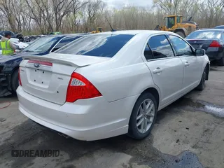 2010 Ford Fusion SEL with VIN 3FAHP0JA8AR129486, listed as a IAAI auction lot 41878346 with 137,983 mi miles. Bid and sale history available at carsss.com. Image 4.