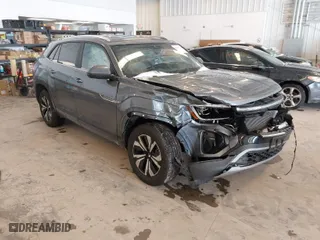 2024 Volkswagen Atlas Cross Sport 2.0T SE with VIN 1V2LE2CA2RC223746, listed as a IAAI auction lot 41609344 with 14,633 mi miles. Bid and sale history available at carsss.com. Image 1.