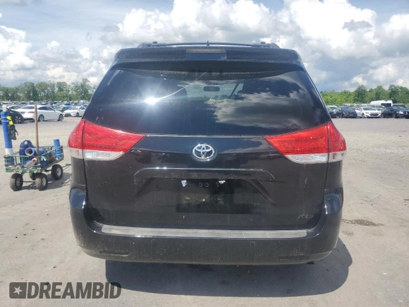 2011 Toyota Sienna XLE AAS with VIN 5TDYK3DC3BS106218, listed as a Copart auction lot 55977105 with 279,622 mi miles and Clean Title. Bid and sale history available at DreamBid. Image 6.