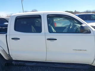 2007 Toyota Tacoma with VIN 5TELU42N97Z387675, listed as a IAAI auction lot 41687877 with 244,973 mi miles and . Bid and sale history available at DreamBid. Image 13.