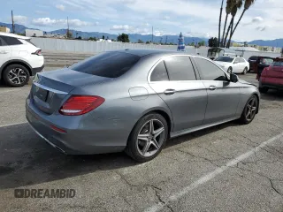 2020 Mercedes-Benz E-Class E 350 with VIN WDDZF8DB1LA703868, listed as a Copart auction lot 51473245 with 100,284 mi miles and Salvage Title. Bid and sale history available at carsss.com. Image 3.