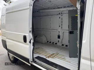 2019 Ram ProMaster Cargo with VIN 3C6TRVDG2KE542872, listed as a Copart auction lot 53188955 with 204,247 mi miles and Clean Title. Bid and sale history available at carsss.com. Image 6.