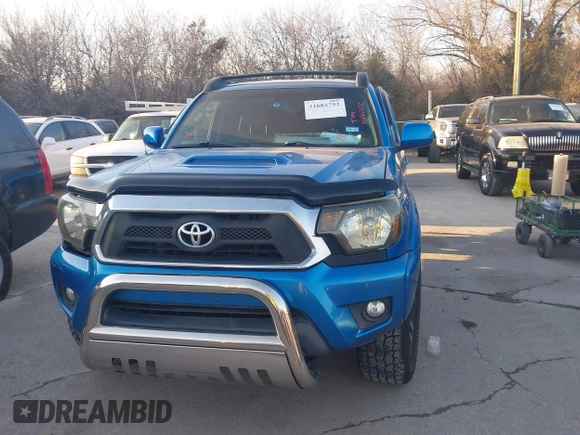 2008 Toyota Tacoma PreRunner with VIN 3TMJU62N38M056852, listed as a IAAI auction lot 41682752 with 163,652 mi miles. Bid and sale history available at carsss.com. Image 6.