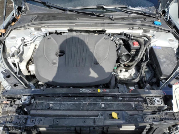 2024 Volvo V60 Cross Country Plus with VIN YV4L12WYXR2134824, listed as a Copart auction lot 44391335 with 9,140 mi miles and Salvage Title. Bid and sale history available at carsss.com. Image 11.