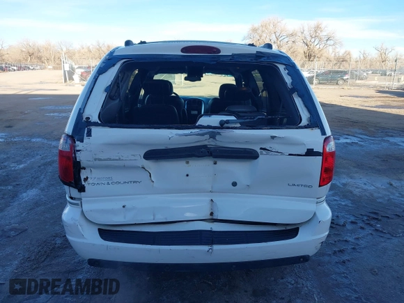 2005 Chrysler Town & Country Limited with VIN 2C8GP64L25R161995, listed as a IAAI auction lot 41403697 with 244,202 mi miles. Bid and sale history available at carsss.com. Image 16.