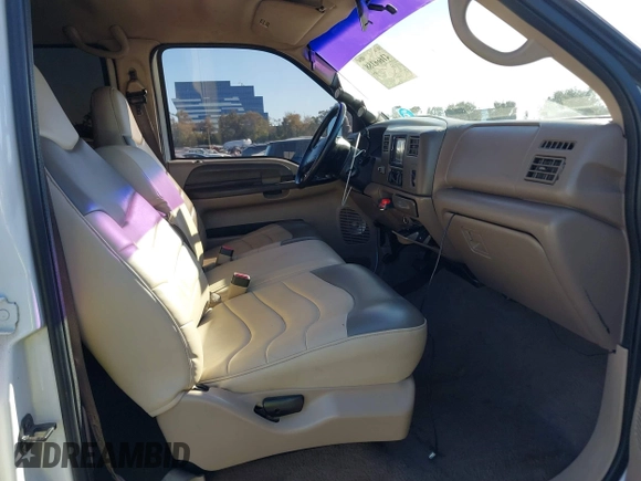 2000 Ford F-350 XL with VIN 1FTSW30S2YEA50567, listed as a IAAI auction lot 41666188 with 183,531 mi miles and . Bid and sale history available at DreamBid. Image 5.