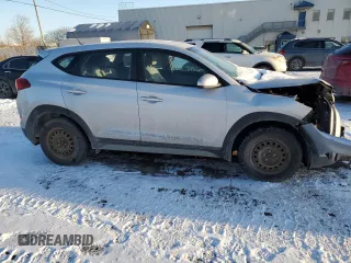 2017 Hyundai Tucson with VIN KM8J2CA44HU558094, listed as a Copart auction lot 44410455 with 122,120 mi miles and Salvage Title. Bid and sale history available at carsss.com. Image 4.