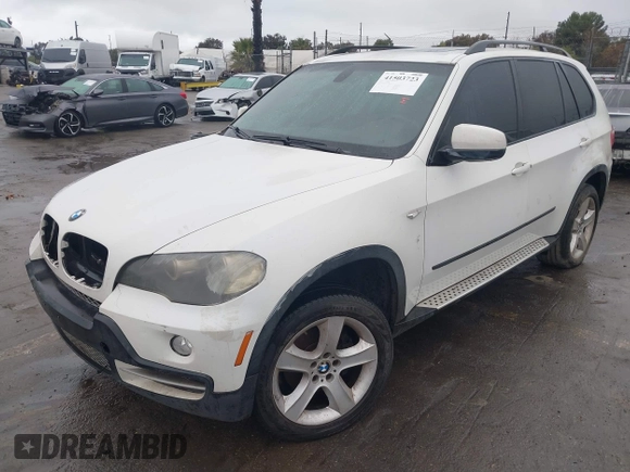 2008 BMW X5 3.0si with VIN 5UXFE43528L022780, listed as a IAAI auction lot 41503723 with 152,468 mi miles. Bid and sale history available at carsss.com. Image 2.