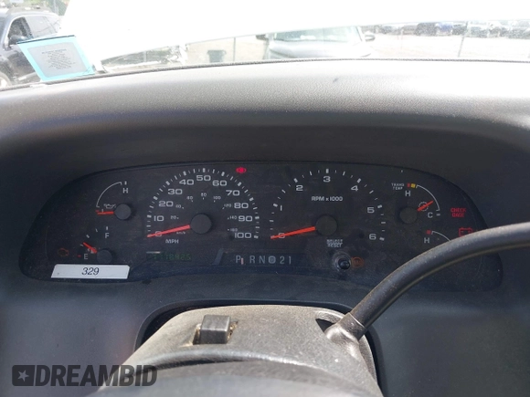 2002 Ford F-250 XL with VIN 1FTNF20L02EC27835, listed as a IAAI auction lot 42239136 with 171,842 mi miles and . Bid and sale history available at DreamBid. Image 7.